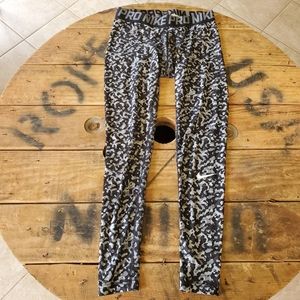 COPY - Nike Pro Compression Workout Pants